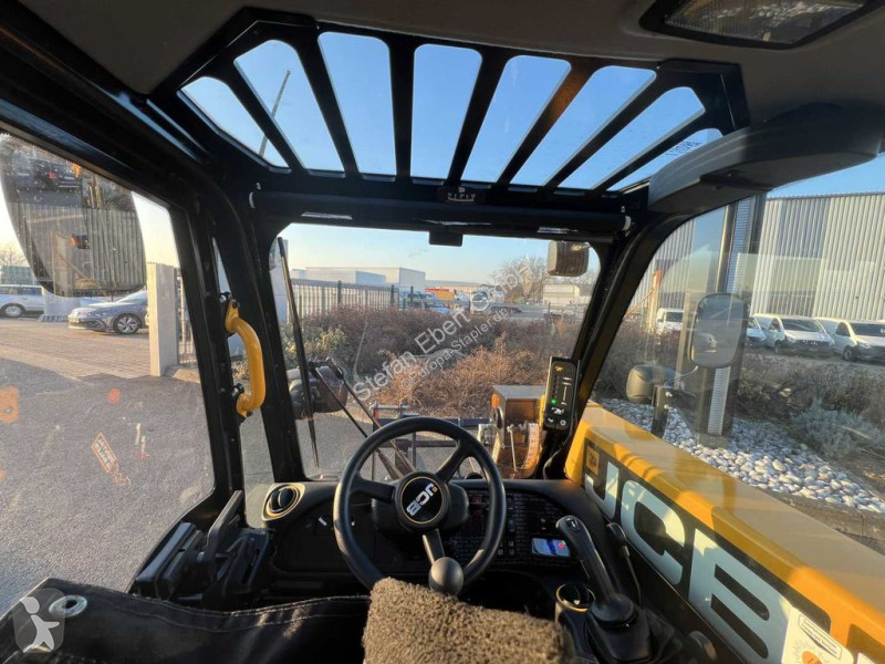 Încărcător telescopic JCB 514-40 / nur 108h /...