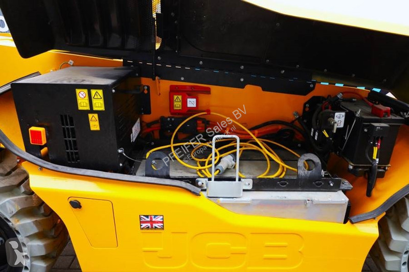 رافعة شوكية تلسكوبية JCB 525-60E Valid...