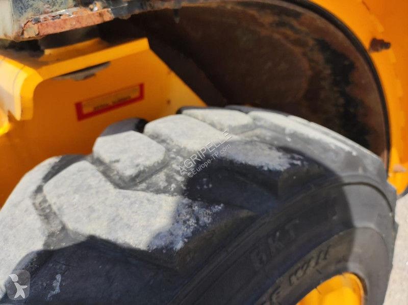 Încărcător telescopic JCB