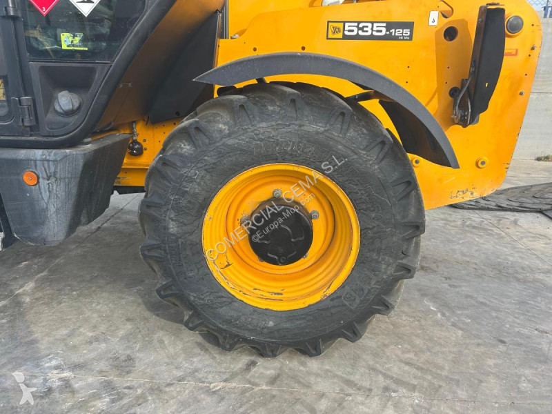 Chariot télescopique JCB