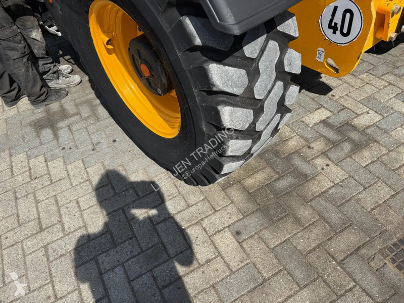 Chariot télescopique JCB AG Super 4x4x4...