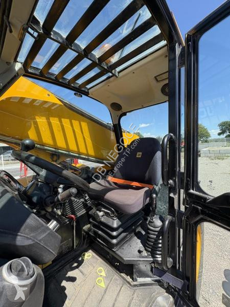 Încărcător telescopic JCB