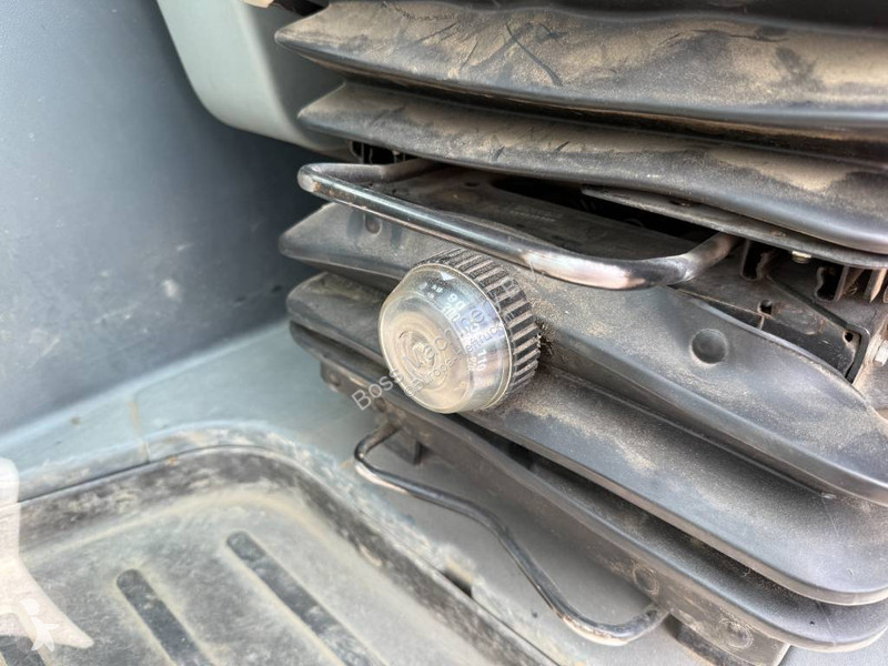 Încărcător telescopic Magni 5.21- Remote...
