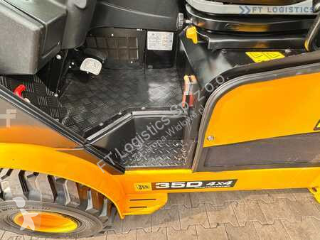 Încărcător telescopic JCB