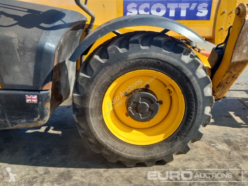 رافعة شوكية تلسكوبية JCB 540-140 Hi Viz