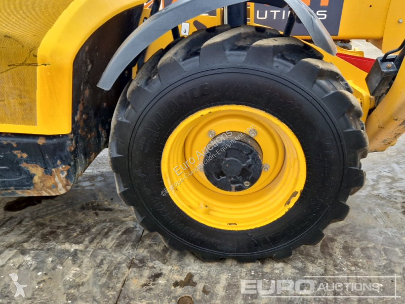 رافعة شوكية تلسكوبية JCB 540-140 Hi Viz