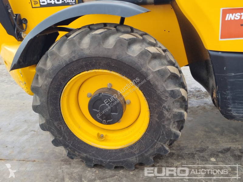 رافعة شوكية تلسكوبية JCB 540-140 Hi Viz