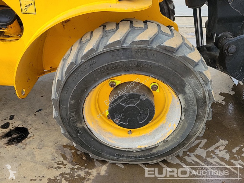 Teleskopický vozík JCB 520-40