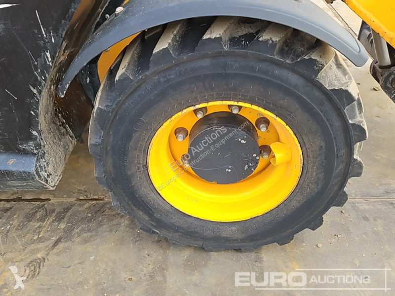 رافعة شوكية تلسكوبية JCB 525-60 Hi Viz