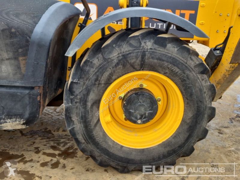 Teleskopický vozík JCB 540-140 Hi Viz