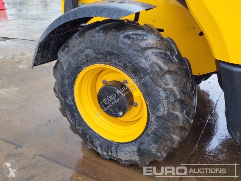 Teleskopický vozík JCB 531-70