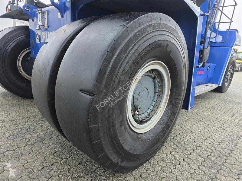 Телескопичен товарач Kalmar DRG450-60S5E