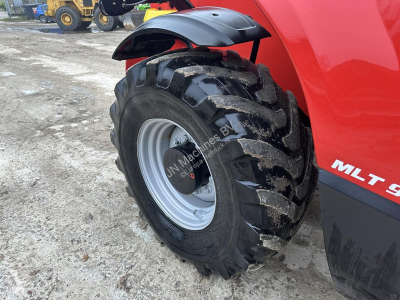 Teleskopický manipulátor Manitou MLT 961-145 V