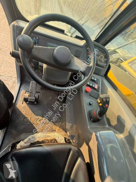 XCMG XC6-3007V telescopic handler