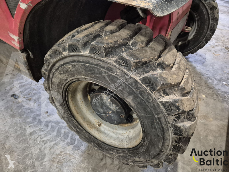 رافعة شوكية تلسكوبية Manitou Comfort - ST3B