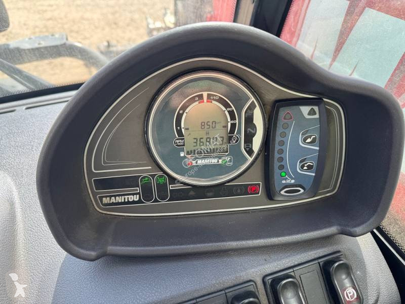 Телескопический погрузчик Manitou Confort