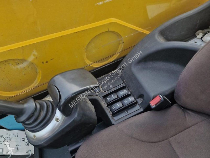 رافعة شوكية تلسكوبية JCB Agri Plus