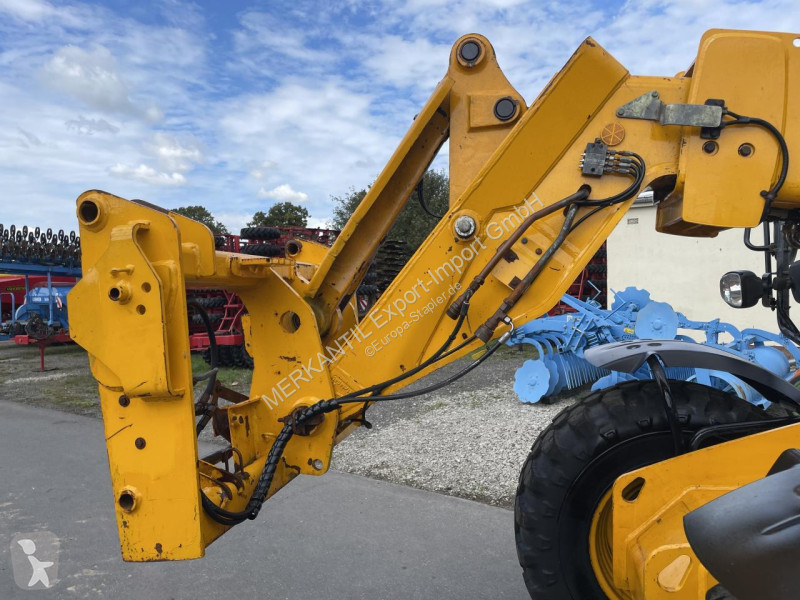 رافعة شوكية تلسكوبية JCB DE 34km/h