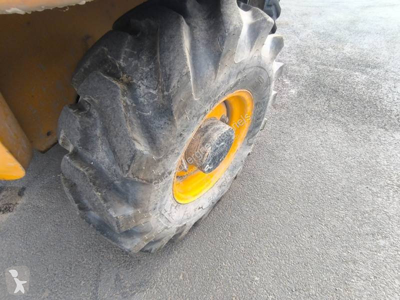 رافعة شوكية تلسكوبية JCB