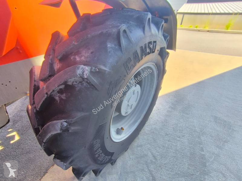 رافعة شوكية تلسكوبية JCB