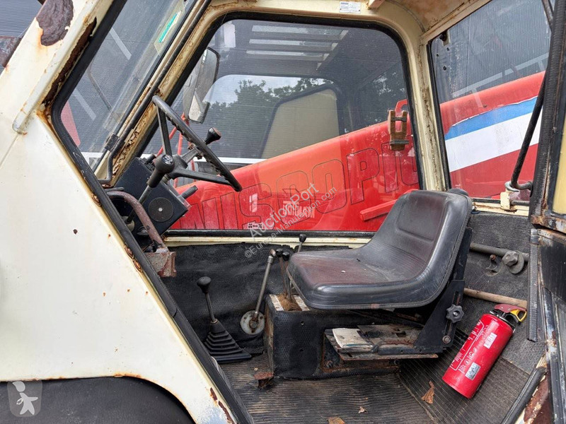 Телескопический погрузчик Manitou MT425CP