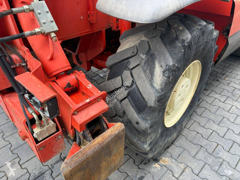 Teleskopický manipulátor Manitou MRT 2145