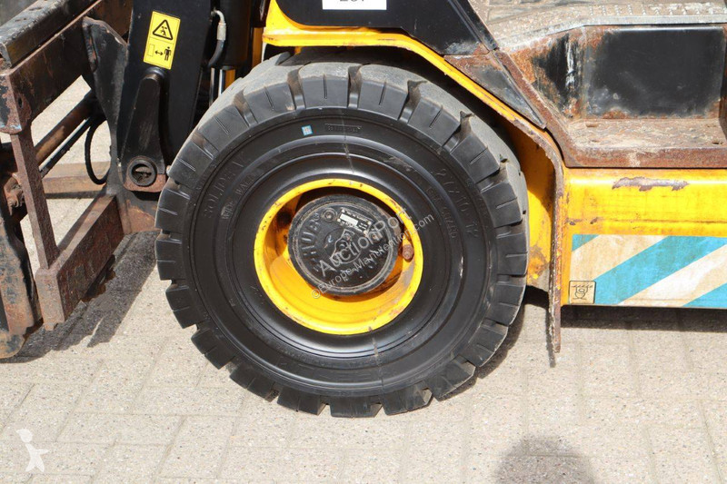 Телескопический погрузчик JCB 30-19E