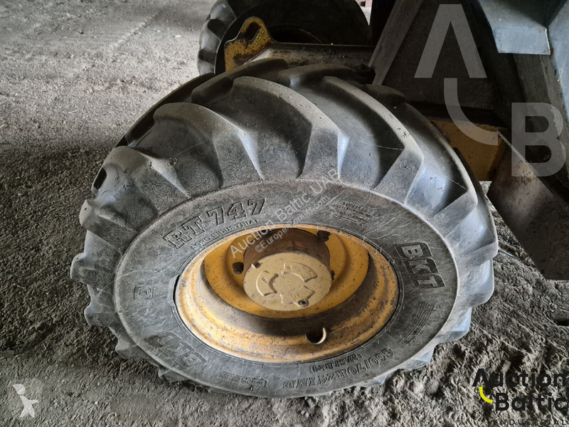 Teleskopický vozík JCB 535-67