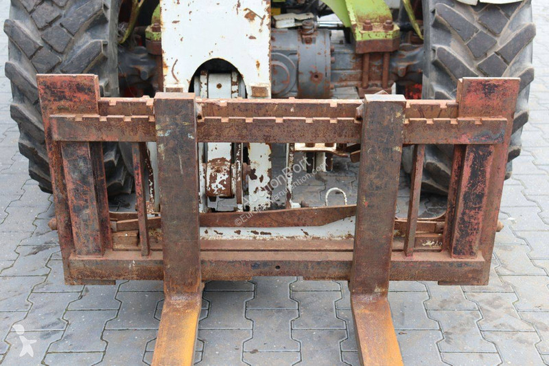 Телескопический погрузчик Caterpillar 506