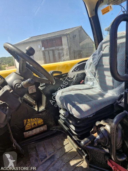 Телескопичен товарач JCB 5TC