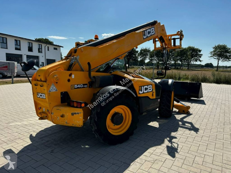 Carretilla telescópica JCB HiViz...