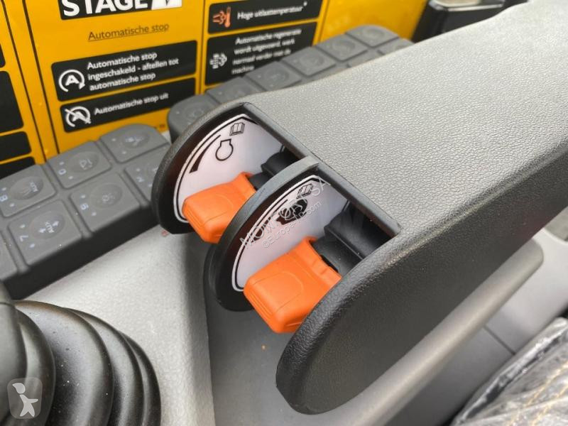Телескопічний навантажувач JCB  560/80 Xtra DTVT