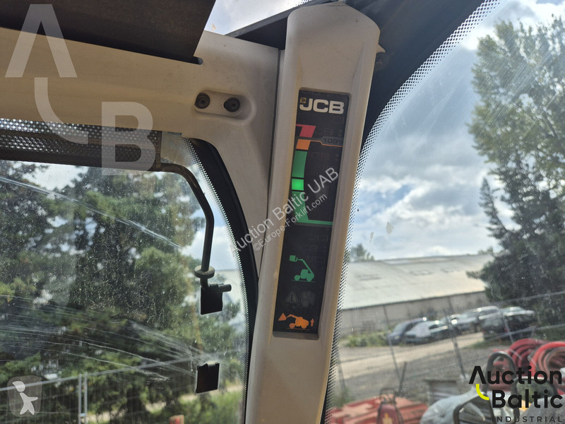 Teleszkópos targonca JCB