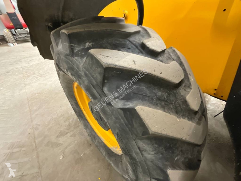 Chariot télescopique JCB