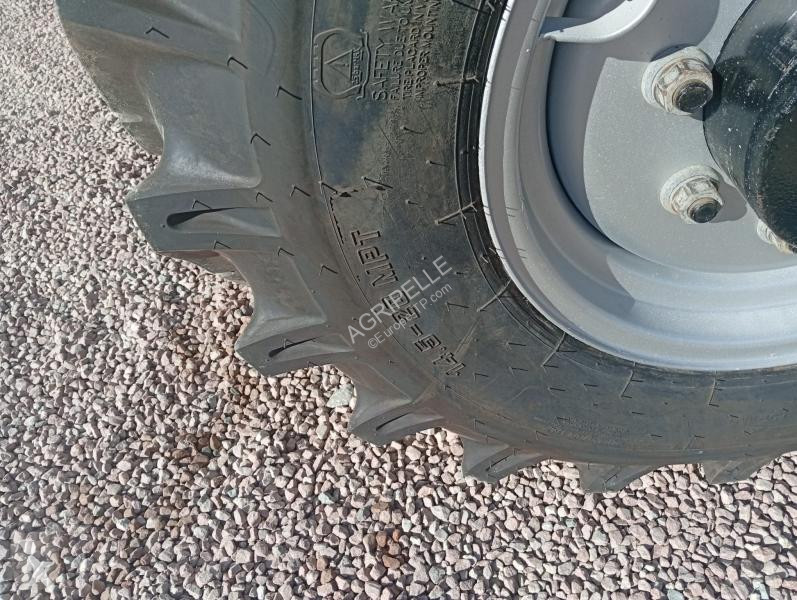 رافعة شوكية تلسكوبية Manitou  MT930H