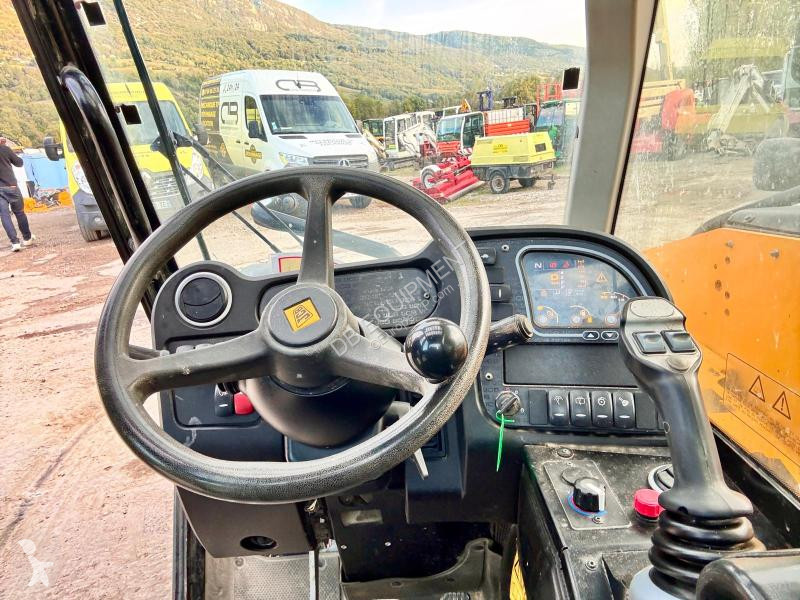 رافعة شوكية تلسكوبية JCB  525-60  Chariot...