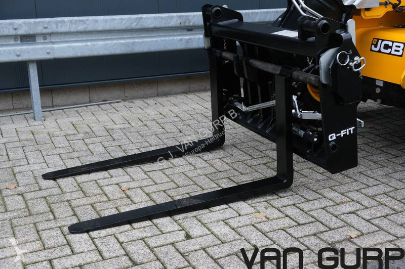 Empilhador braço telescópico  JCB 525-60 Agri...