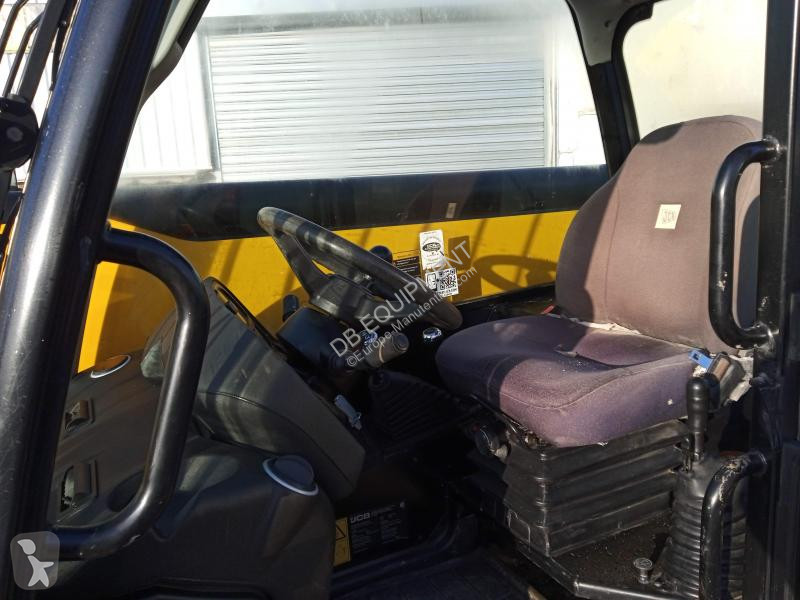 Телескопический погрузчик звезда. Телескопический погрузчик jcb 540-180. 540 180. Jcb 540 240. Jcb 540 240.