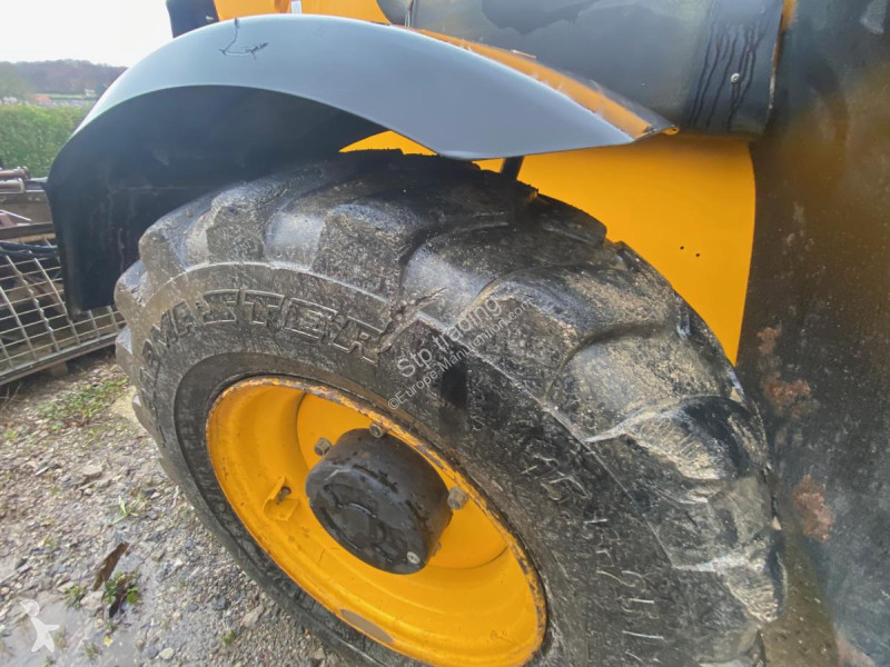 Încărcător telescopic JCB