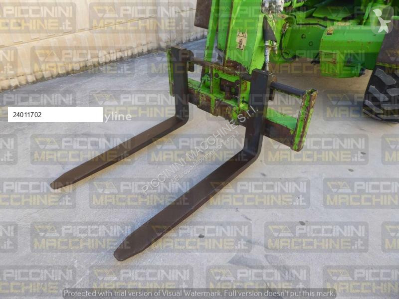 Încărcător telescopic Merlo P 38.13