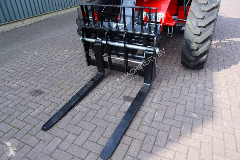 Încărcător telescopic Manitou MT933 EASY 75D...