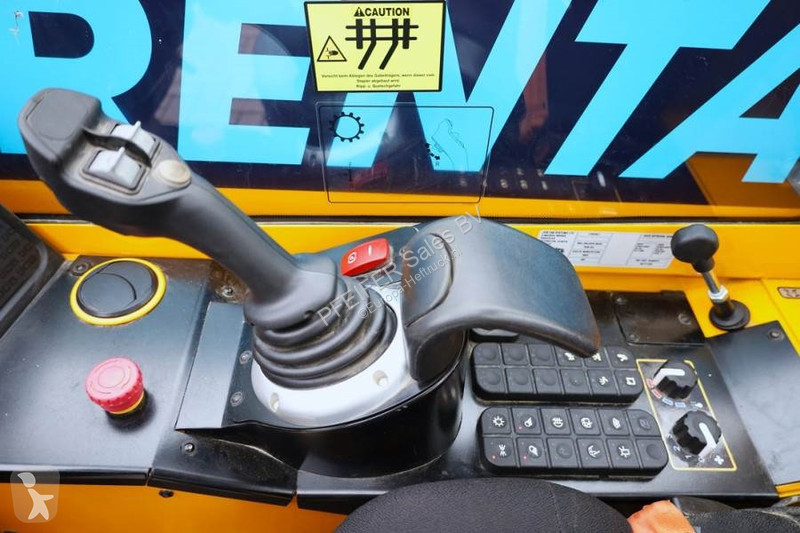 رافعة شوكية تلسكوبية JCB 525-60E Valid...