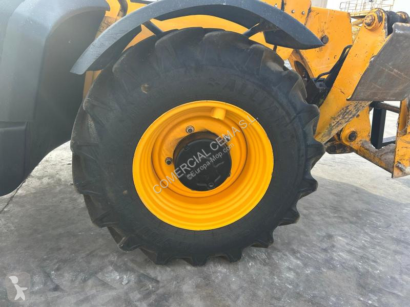 Chariot télescopique JCB