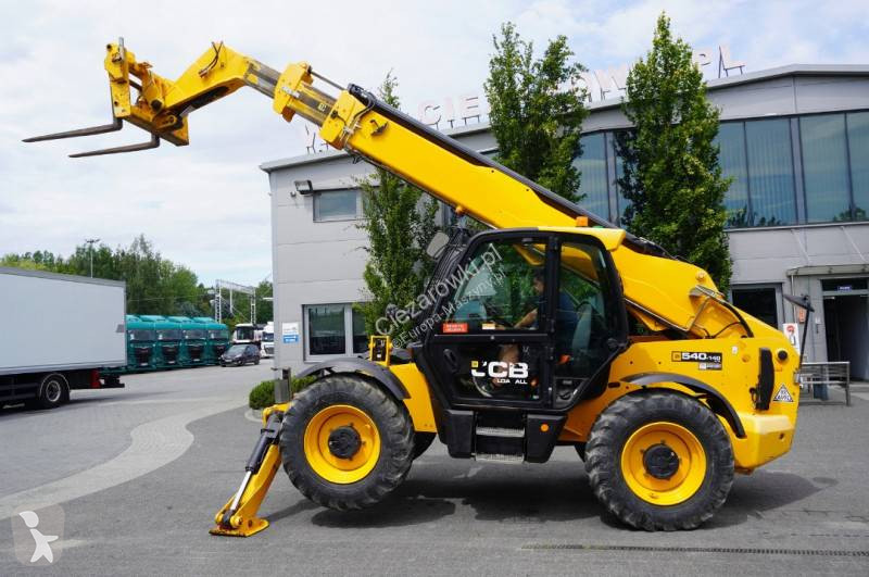 Încărcător telescopic JCB 14 m / 1800 MTH