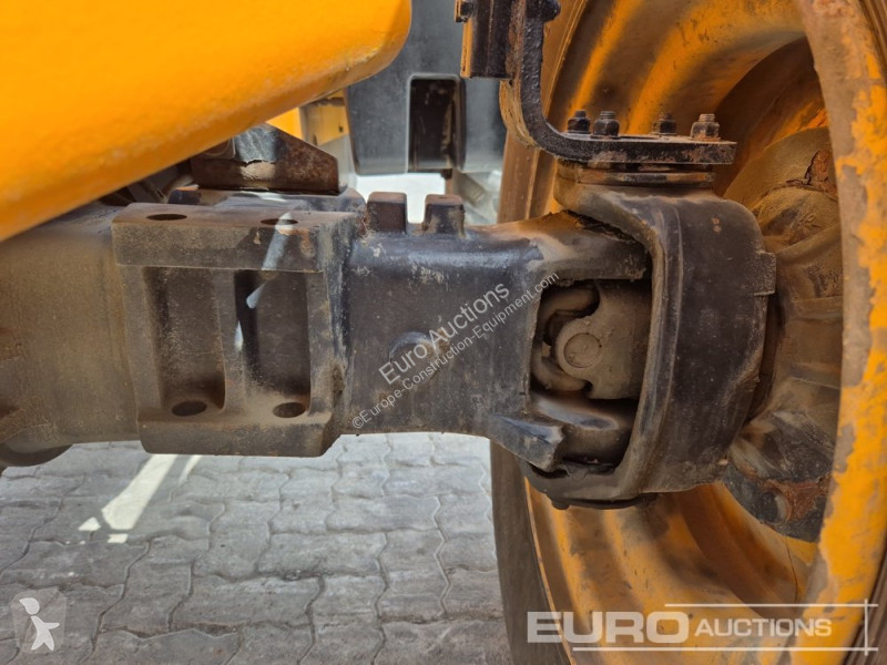 رافعة شوكية تلسكوبية JCB 540-200