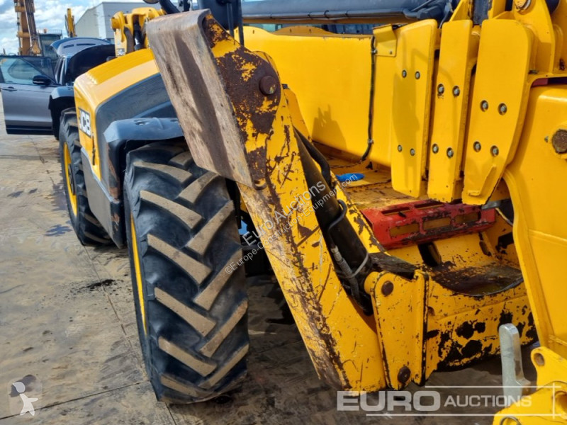 Teleskopický vozík JCB 540-170