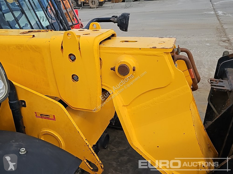 Teleskopický vozík JCB 525-60 Hi Viz
