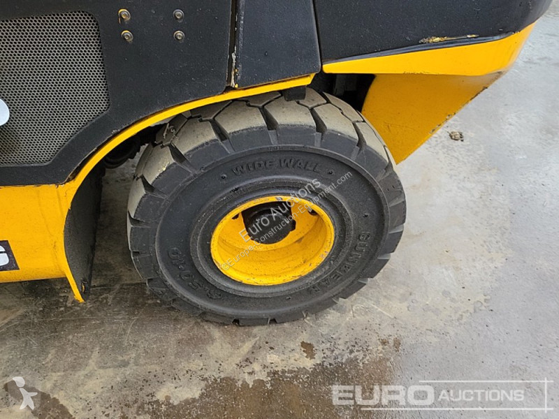 Încărcător telescopic JCB