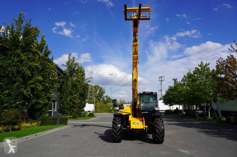 Chariot télescopique JCB