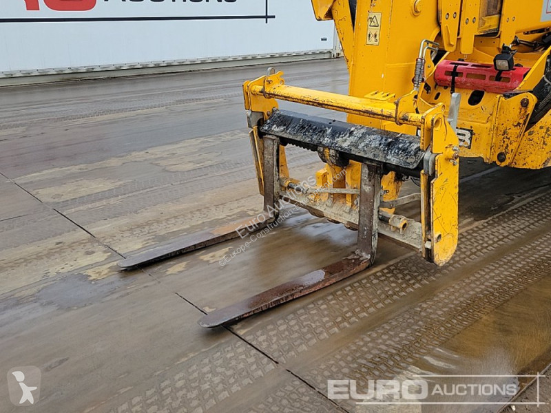 Teleskopický vozík JCB 540-170